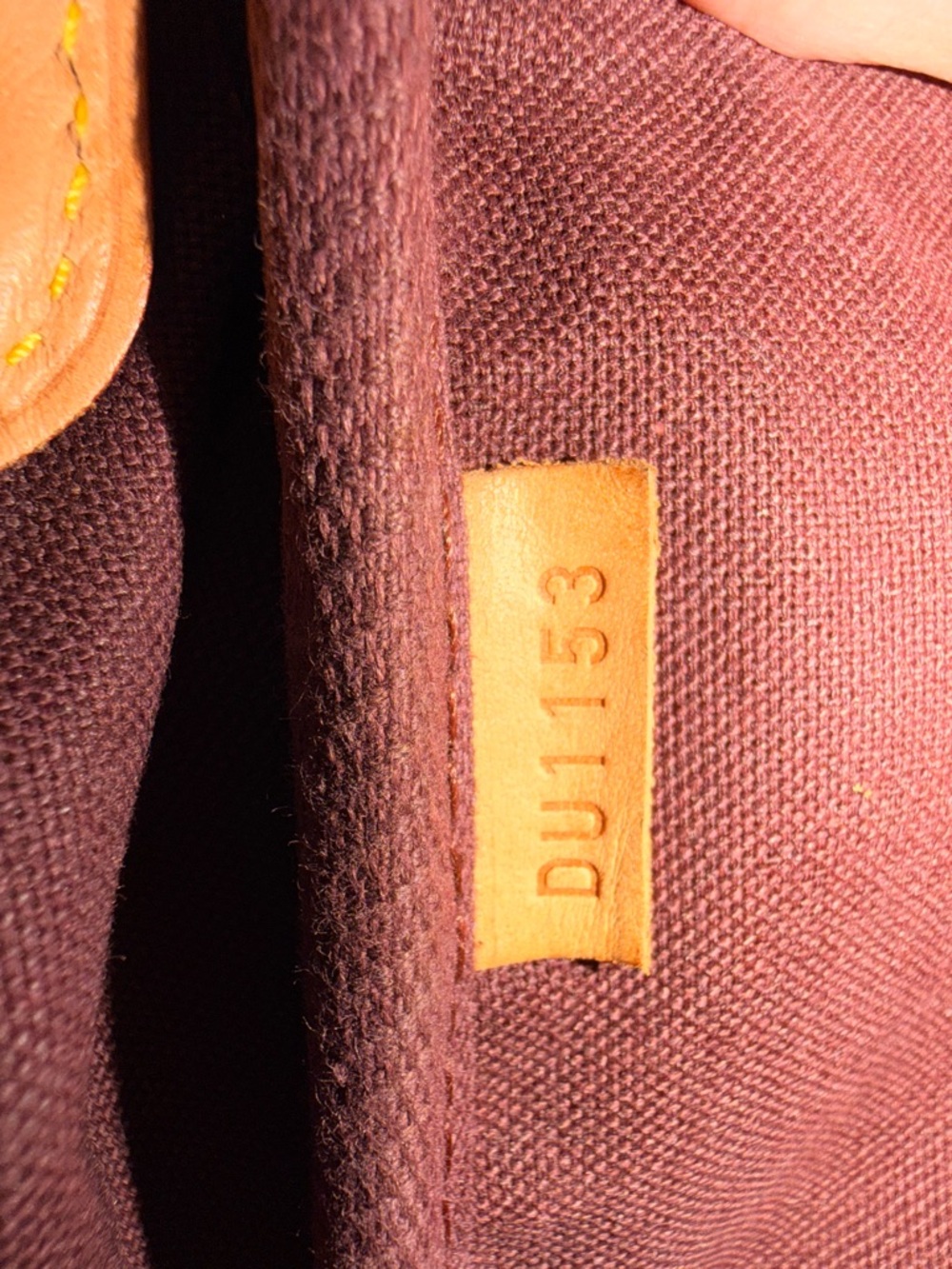 AUTHENTIC Louis Vuitton Favorite Monogram Canvas Crossbody - Picture 11 of 16